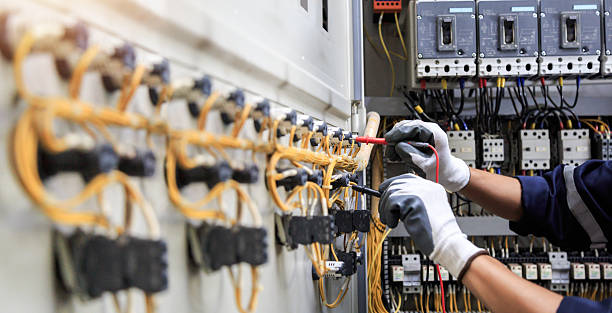 Professional Electrician technician working in Ball, LA